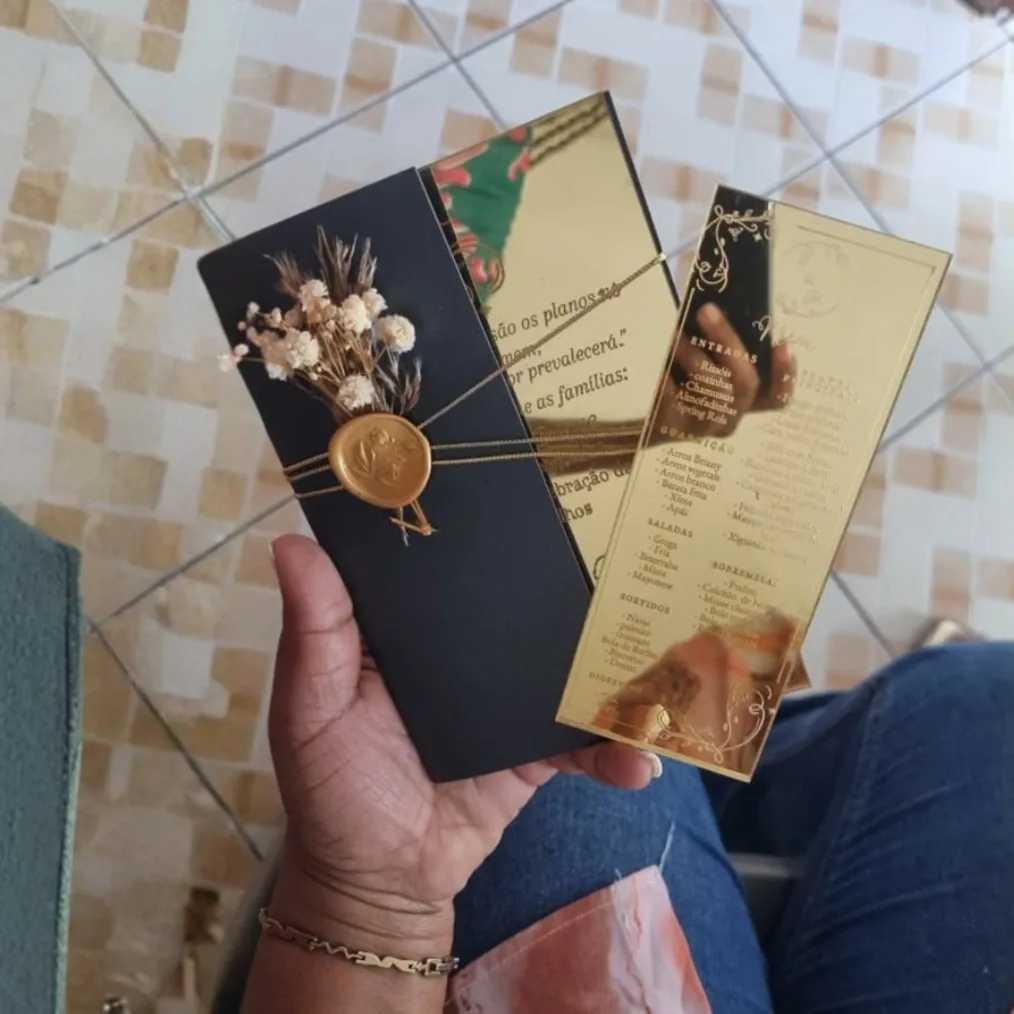  Convite de Luxo em Acrílico Espelhado Dourado 2