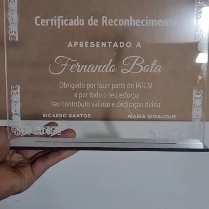 Certificado de Reconhecimento Institucional em Acrílico 2