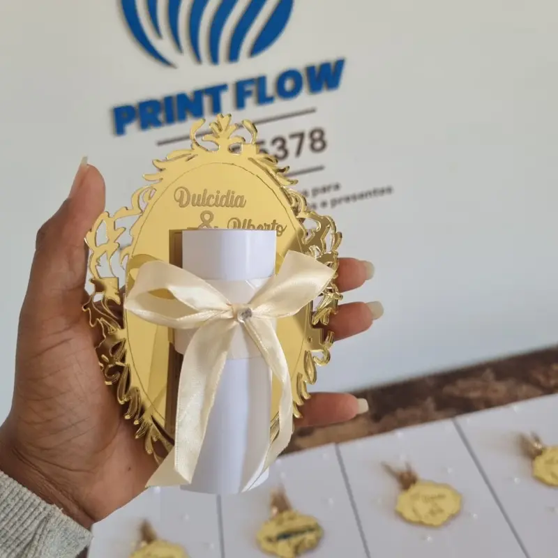 Convites de Casamento Moldura de Espelho Dourado com Pergaminho 2