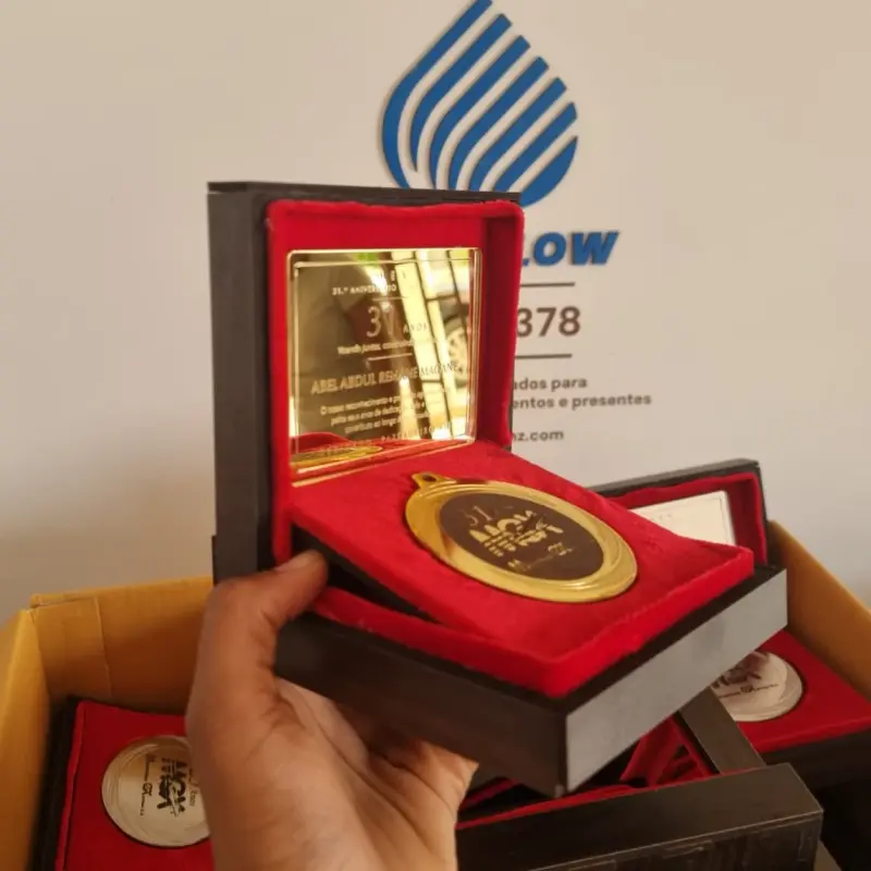 Medalha de Condecoração com Caixa 1