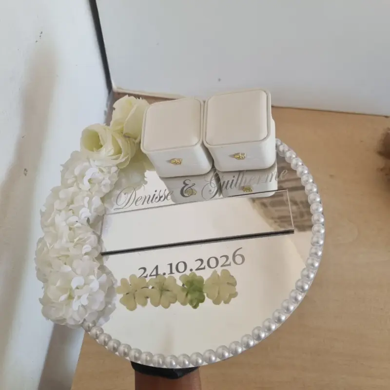  Porta-alianças de casamento personalizado 2