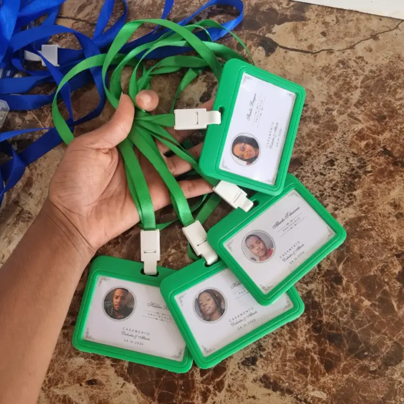 Crachá de Identificação de Staff para Eventos 1