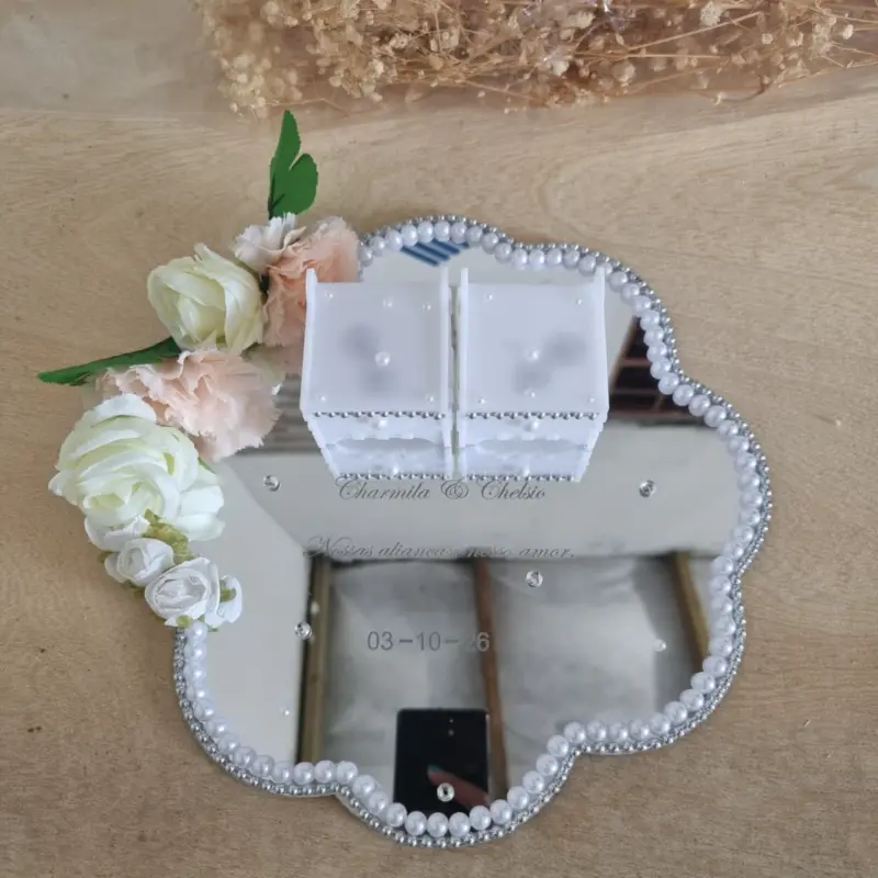 Porta-Alianças Espelhado em formato de nuvem/flor e Moldura de Pérolas 1