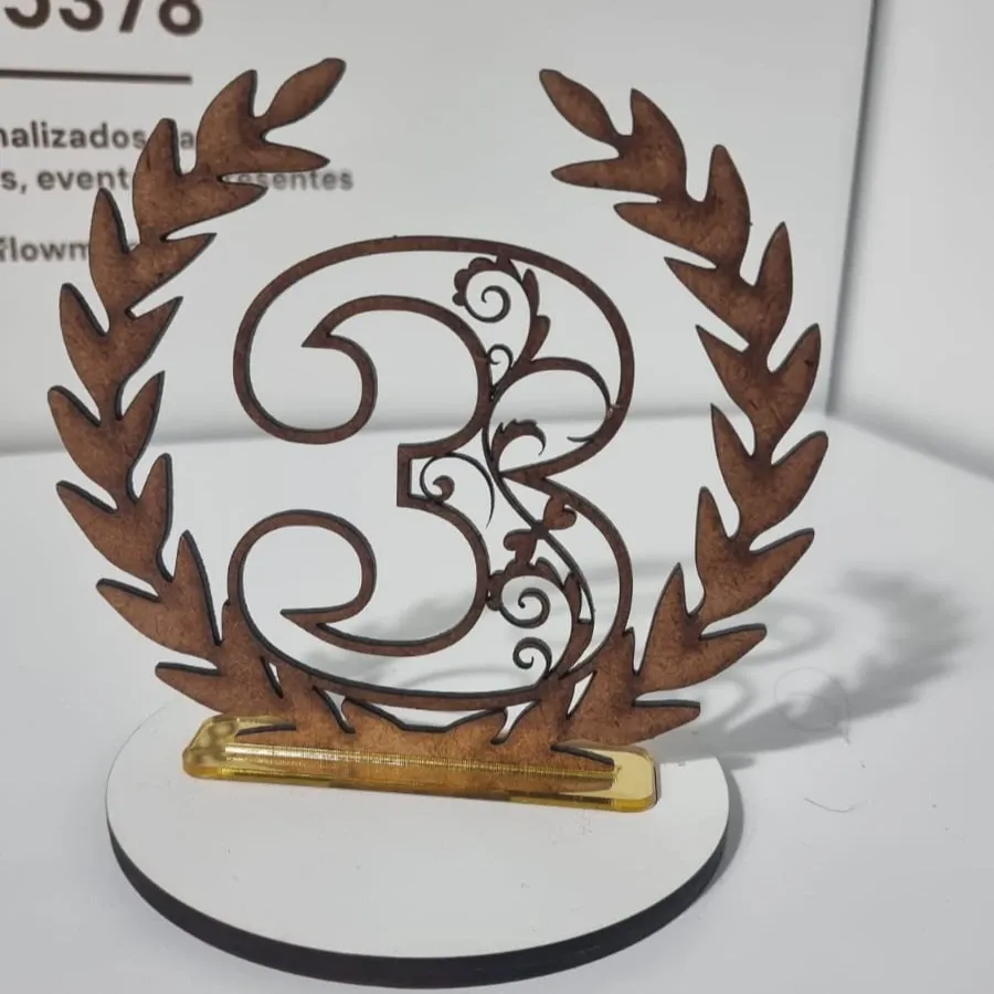 Indicador de Mesa Madeira MDF