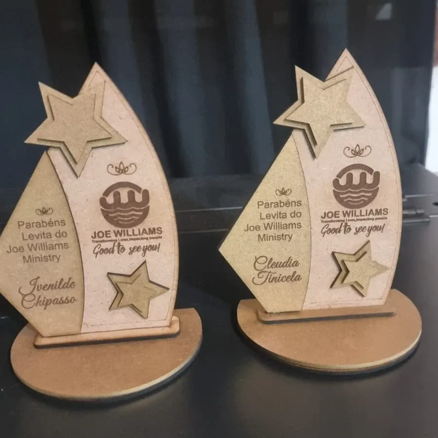 Troféu de Reconhecimento de Madeira MDF