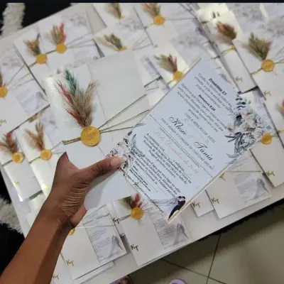 Convite de Casamento Cartolina e papel vegetal  2