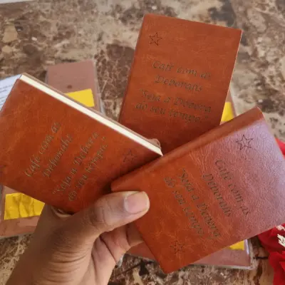 Agenda Personalizada em Couro Sintético 1