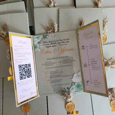 Convite de Casamento Verde Sage com Acrílico Translúcida 1