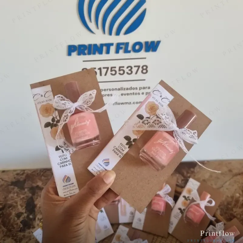Brinde de verniz de Unhas com Encarte Rústico 2